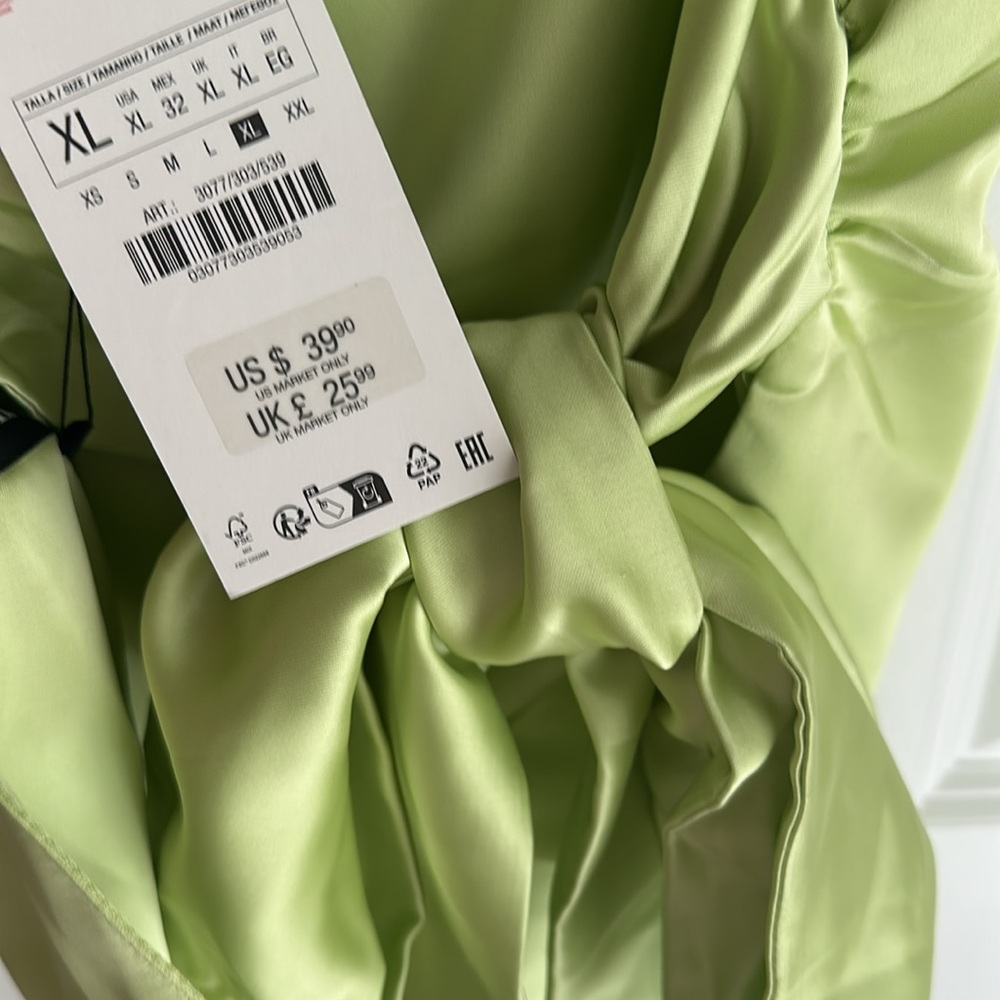 NWT Zara Satin Effect Top with Back Bow - Picture 8 of 9